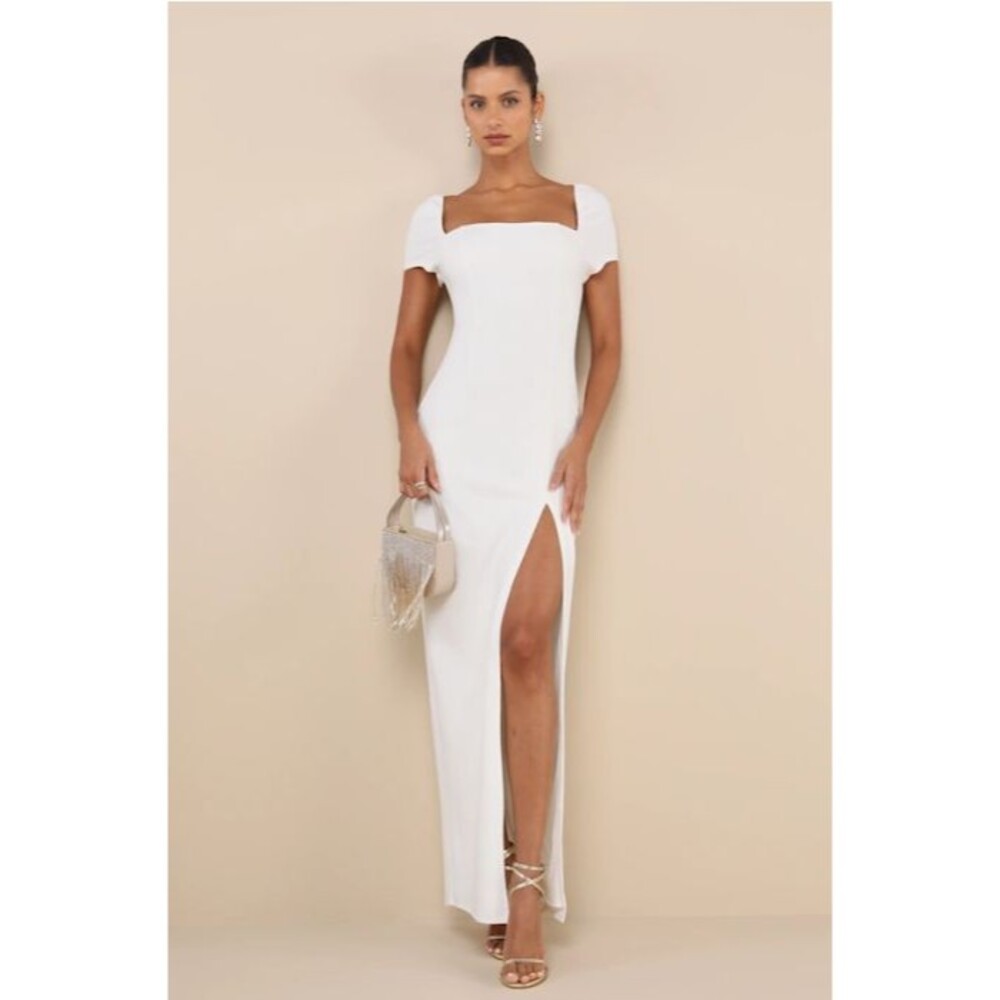 Lulu's Elegant White Wedding Dress